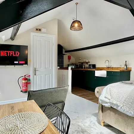 Portland House Centre