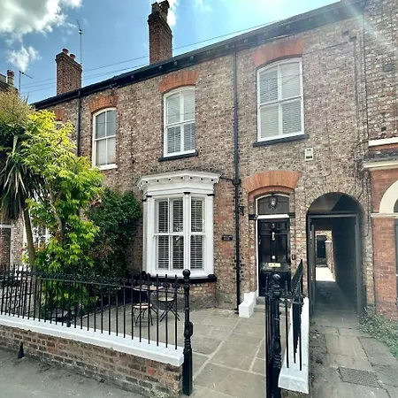 펜션 Portland House Centre *